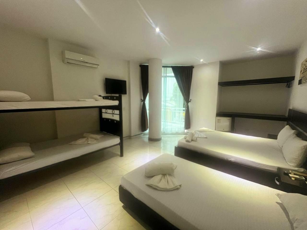 Hotel Suite Royal Melgar Exterior photo