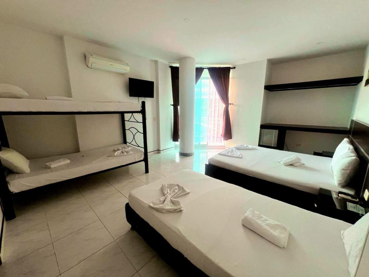 Hotel Suite Royal Melgar Exterior photo