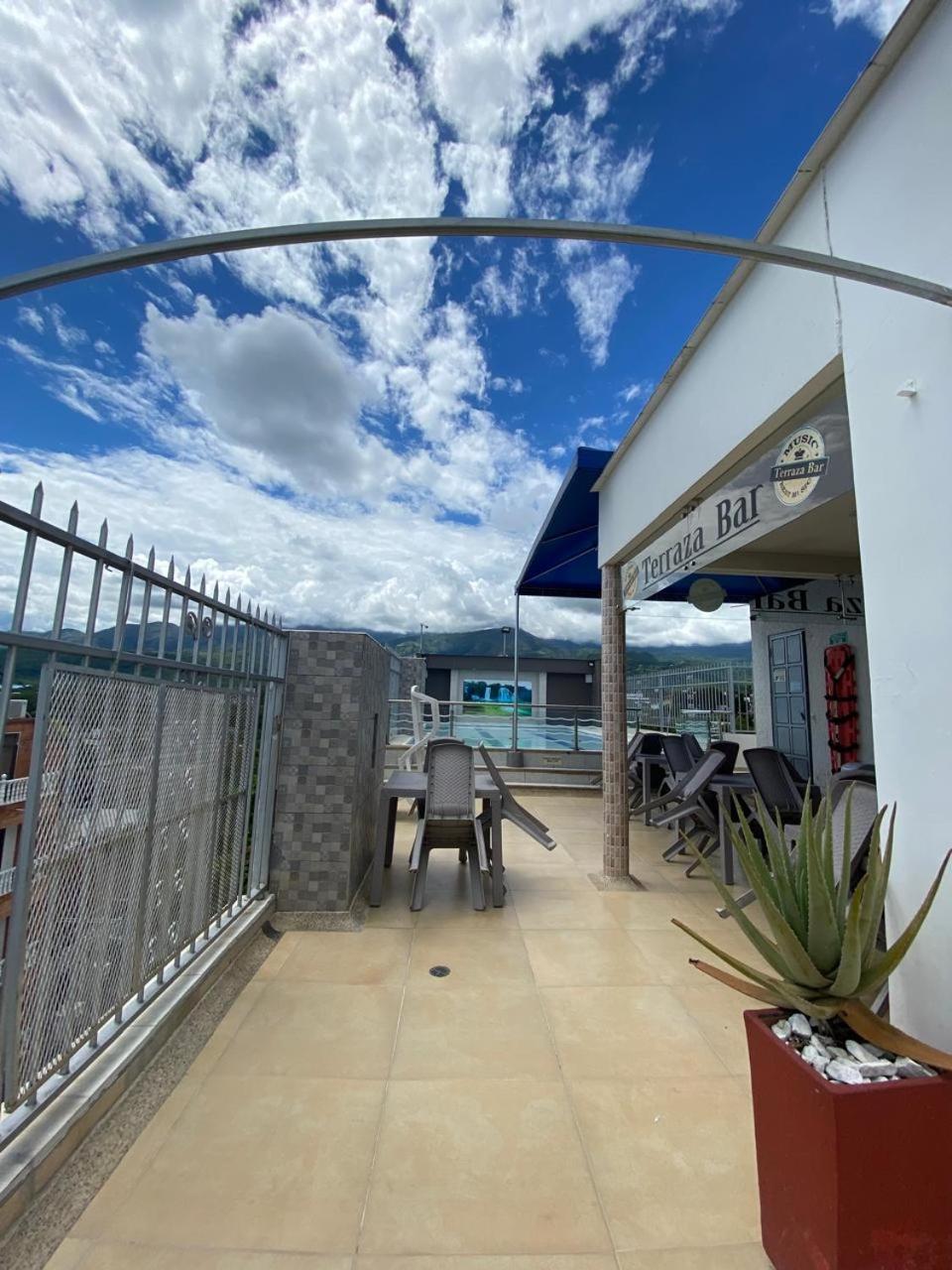 Hotel Suite Royal Melgar Exterior photo