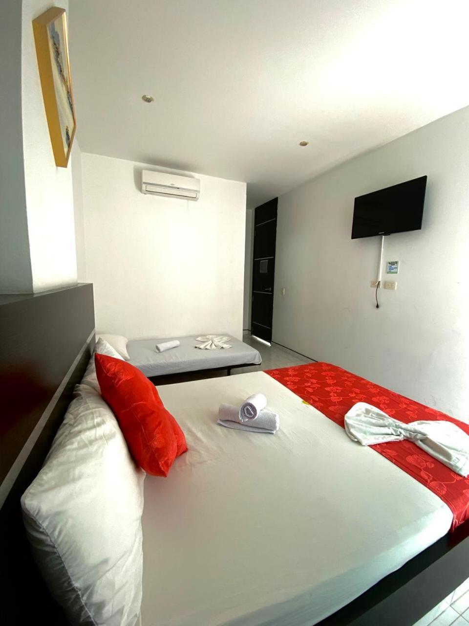 Hotel Suite Royal Melgar Exterior photo