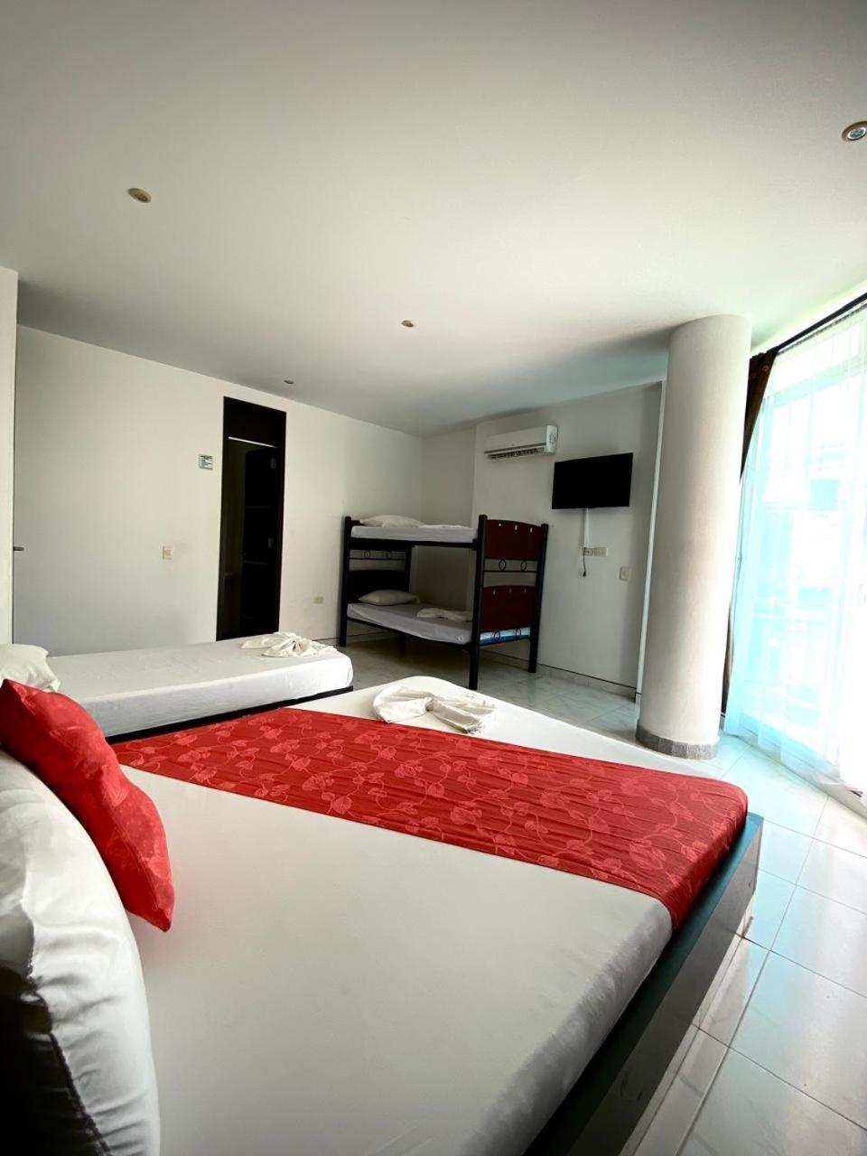Hotel Suite Royal Melgar Exterior photo
